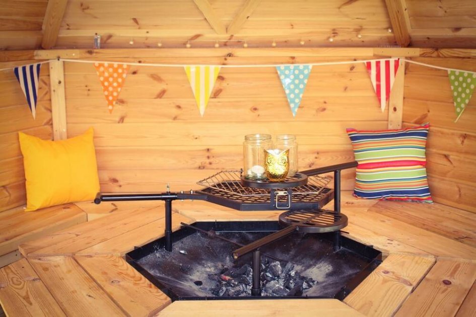 How to Build Your Own BBQ Hut Quickgarden.co.uk