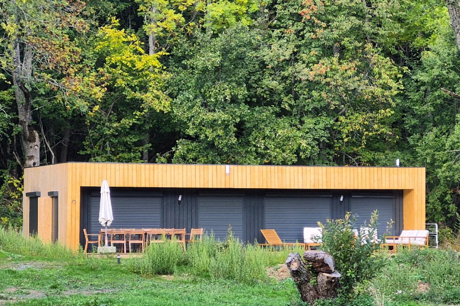 To-ensure-longevity-start-by-considering-insulated-summer-houses