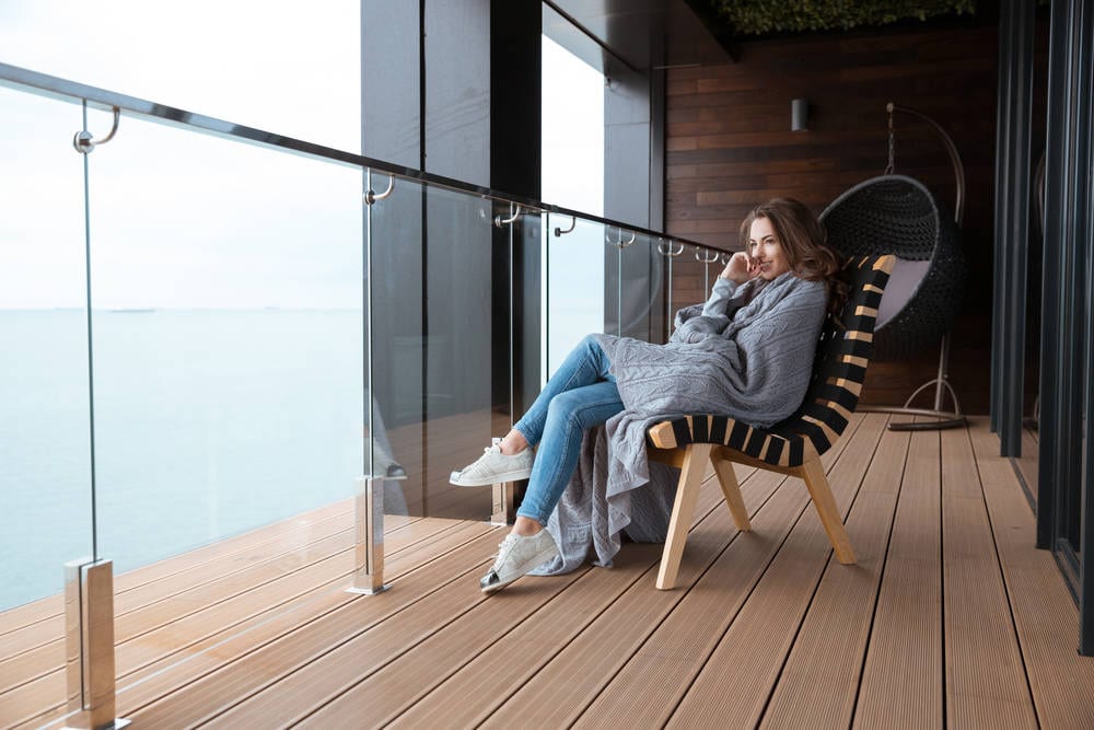 residential-log-cabin-balcony1302