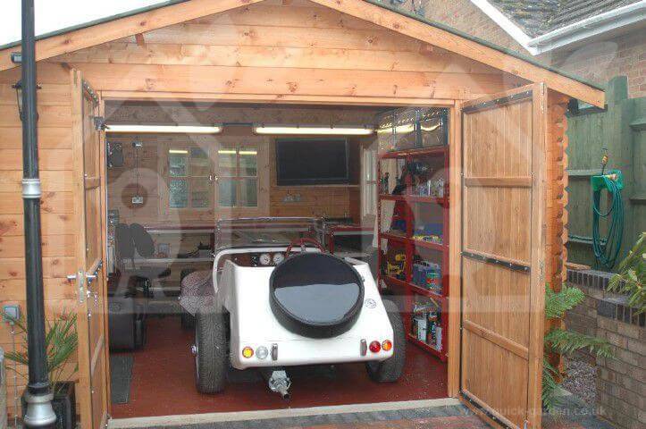 The-popularity-of-wooden-garages-UK03051 (1)