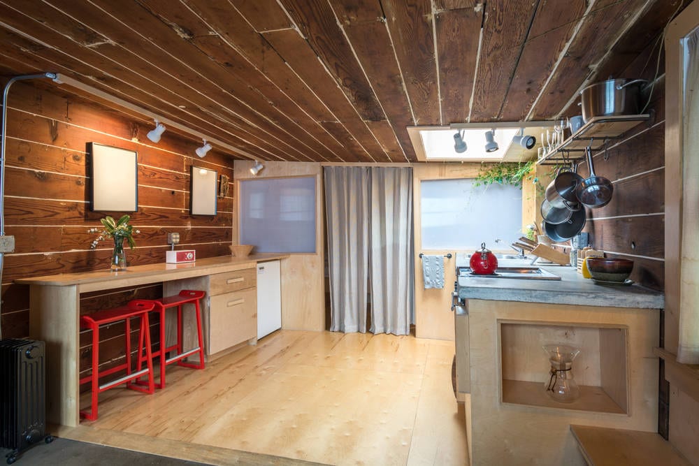 cooking-room-log-cabin