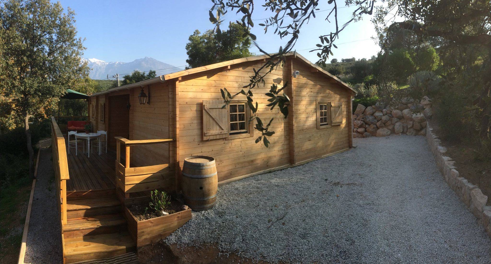 residential log cabin exterior