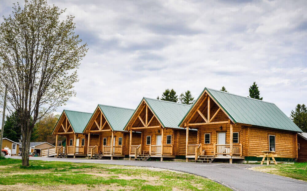 Log-homes-are-usually-simpler-and-easier-to-build12142