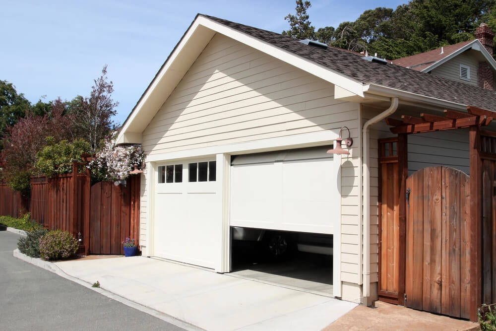 Garage-doors-are-sturdy,-durable,-and-long-lasting12053